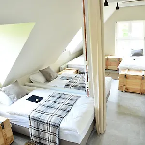 Five Point & Hostal